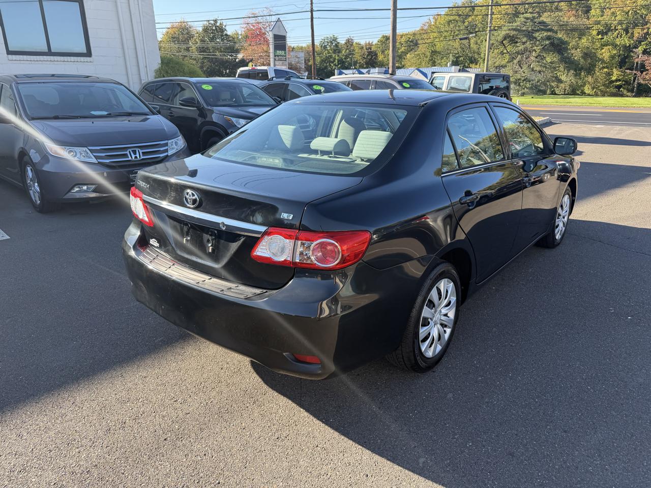 Toyota Corolla 4dr Sdn Auto LE Special Edition (Natl) 2013