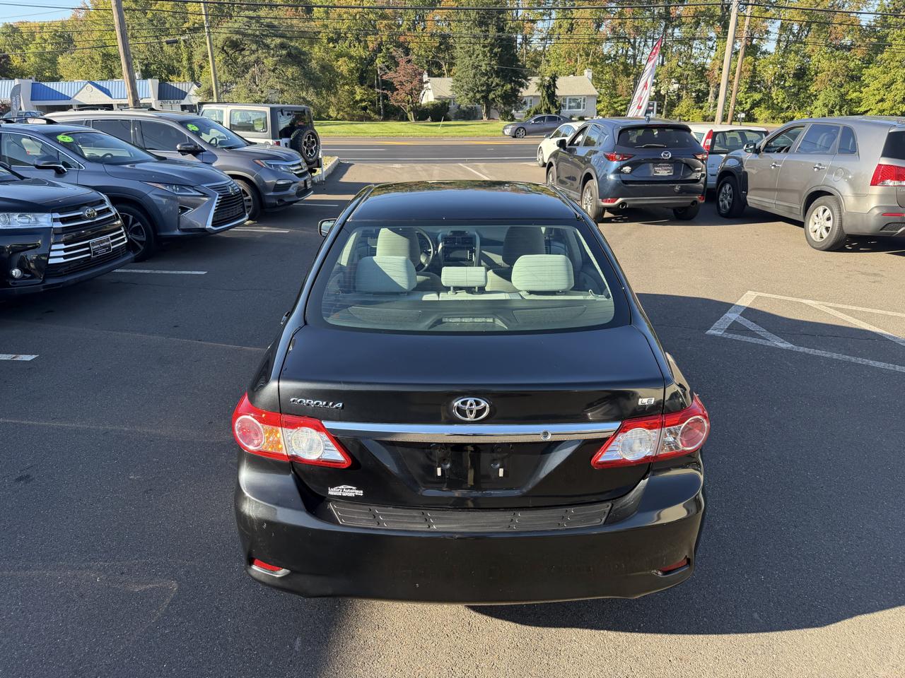 Toyota Corolla 4dr Sdn Auto LE Special Edition (Natl) 2013