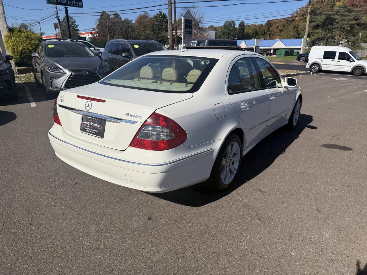 Mercedes-Benz E-Class 4dr Sdn Sport 3.5L 4MATIC 2009