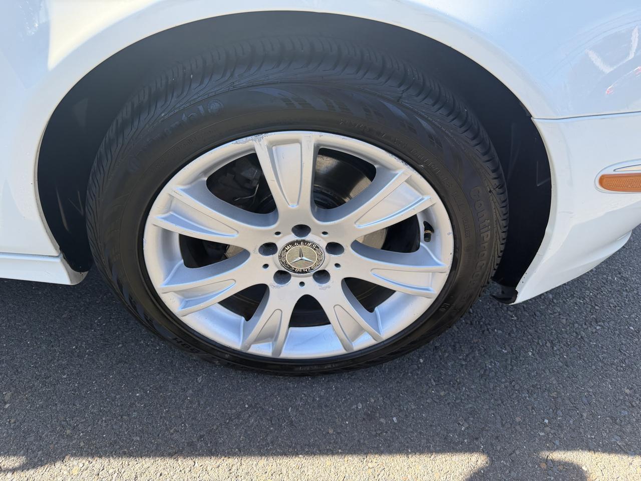 Mercedes-Benz E-Class 4dr Sdn Sport 3.5L 4MATIC 2009