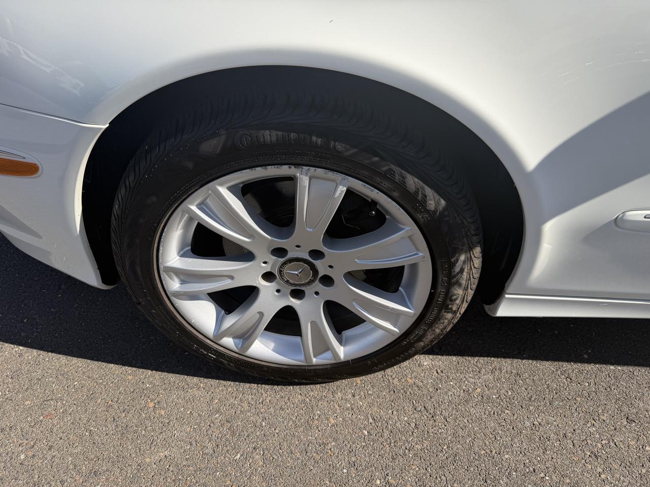 Mercedes-Benz E-Class 4dr Sdn Sport 3.5L 4MATIC 2009