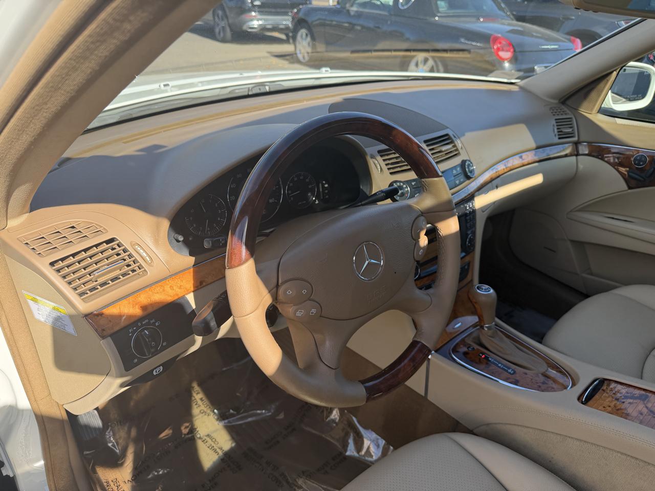 Mercedes-Benz E-Class 4dr Sdn Sport 3.5L 4MATIC 2009