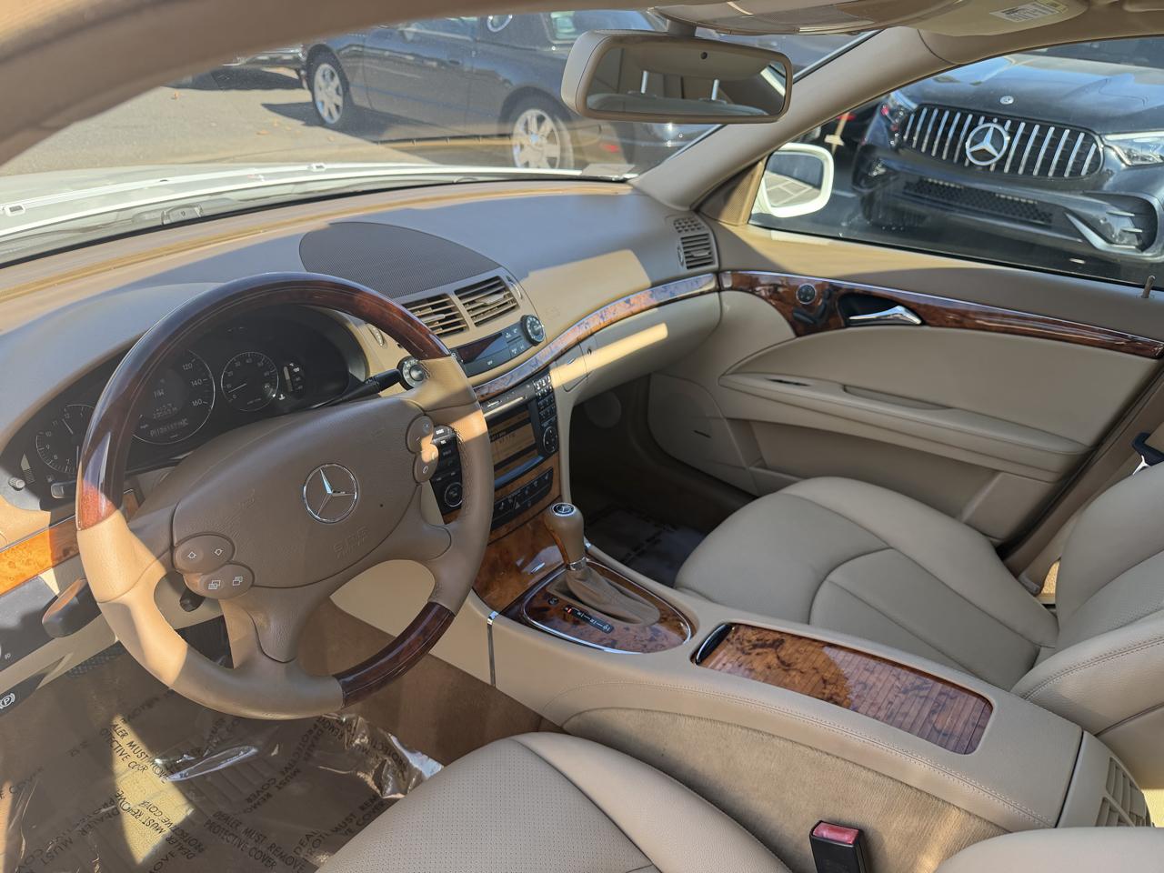 Mercedes-Benz E-Class 4dr Sdn Sport 3.5L 4MATIC 2009