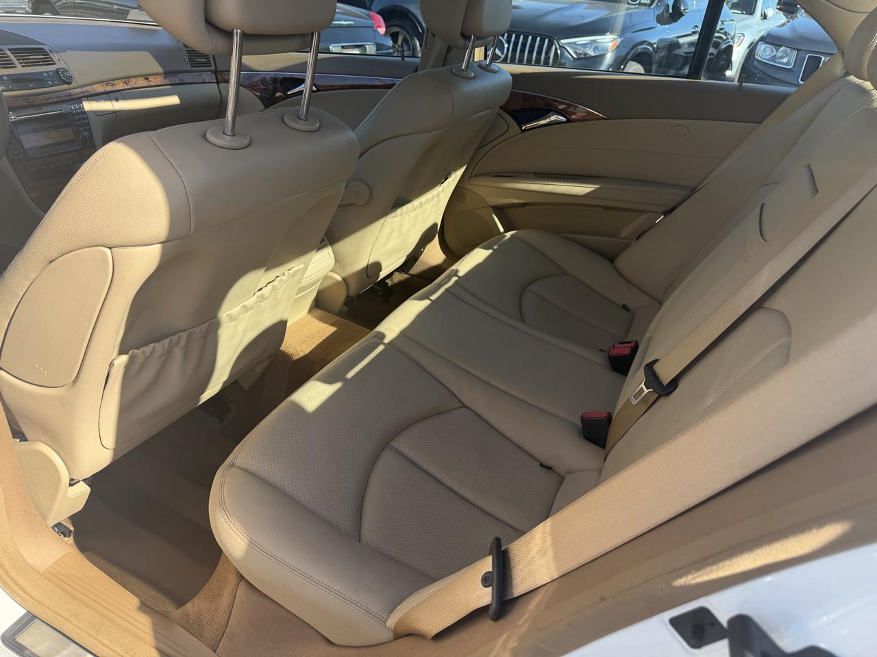 Mercedes-Benz E-Class 4dr Sdn Sport 3.5L 4MATIC 2009