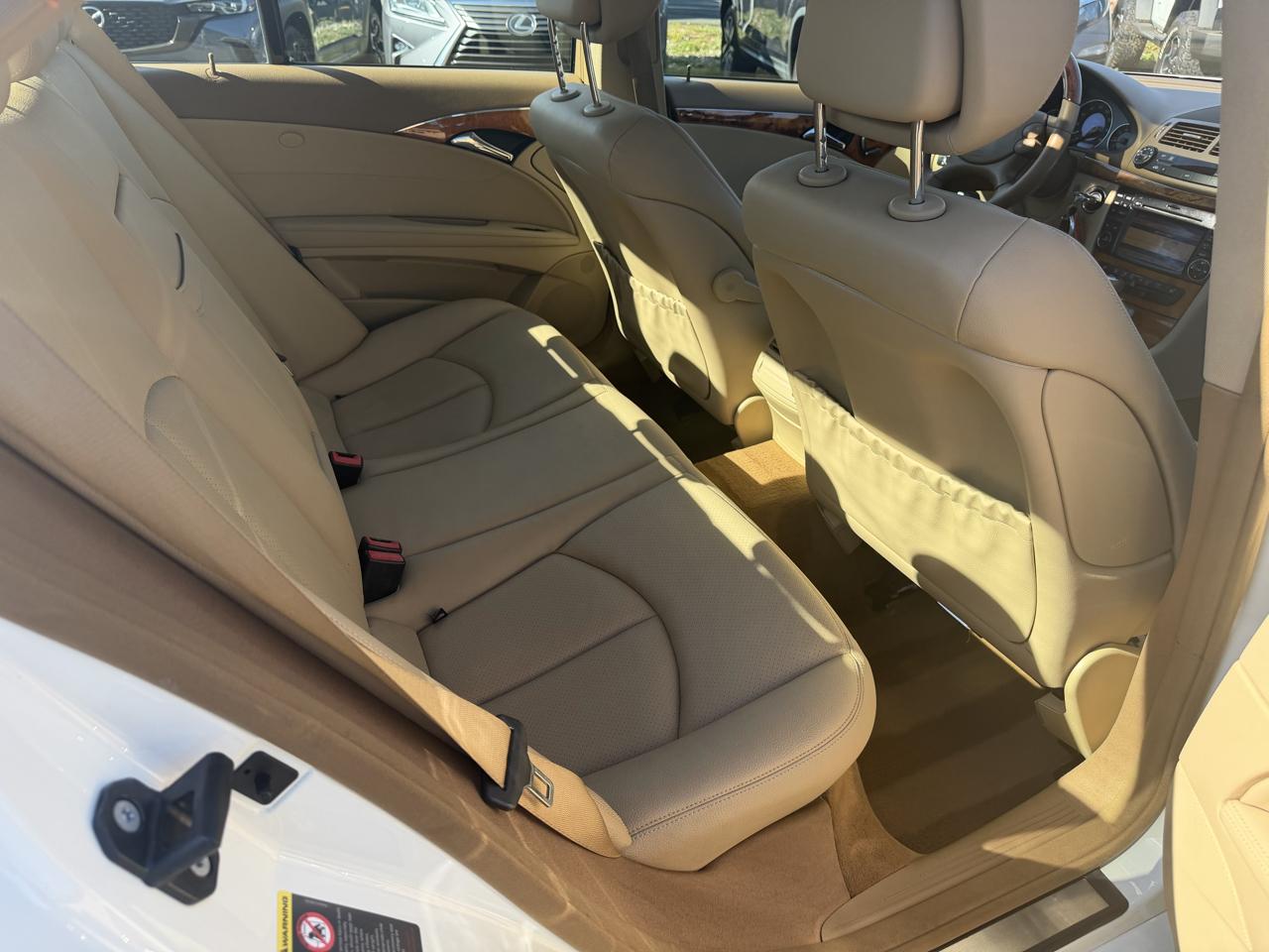 Mercedes-Benz E-Class 4dr Sdn Sport 3.5L 4MATIC 2009