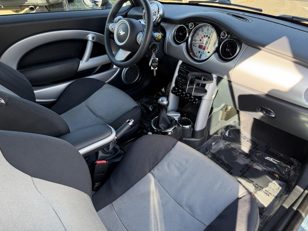 MINI Cooper Convertible 2dr Convertible S 2006