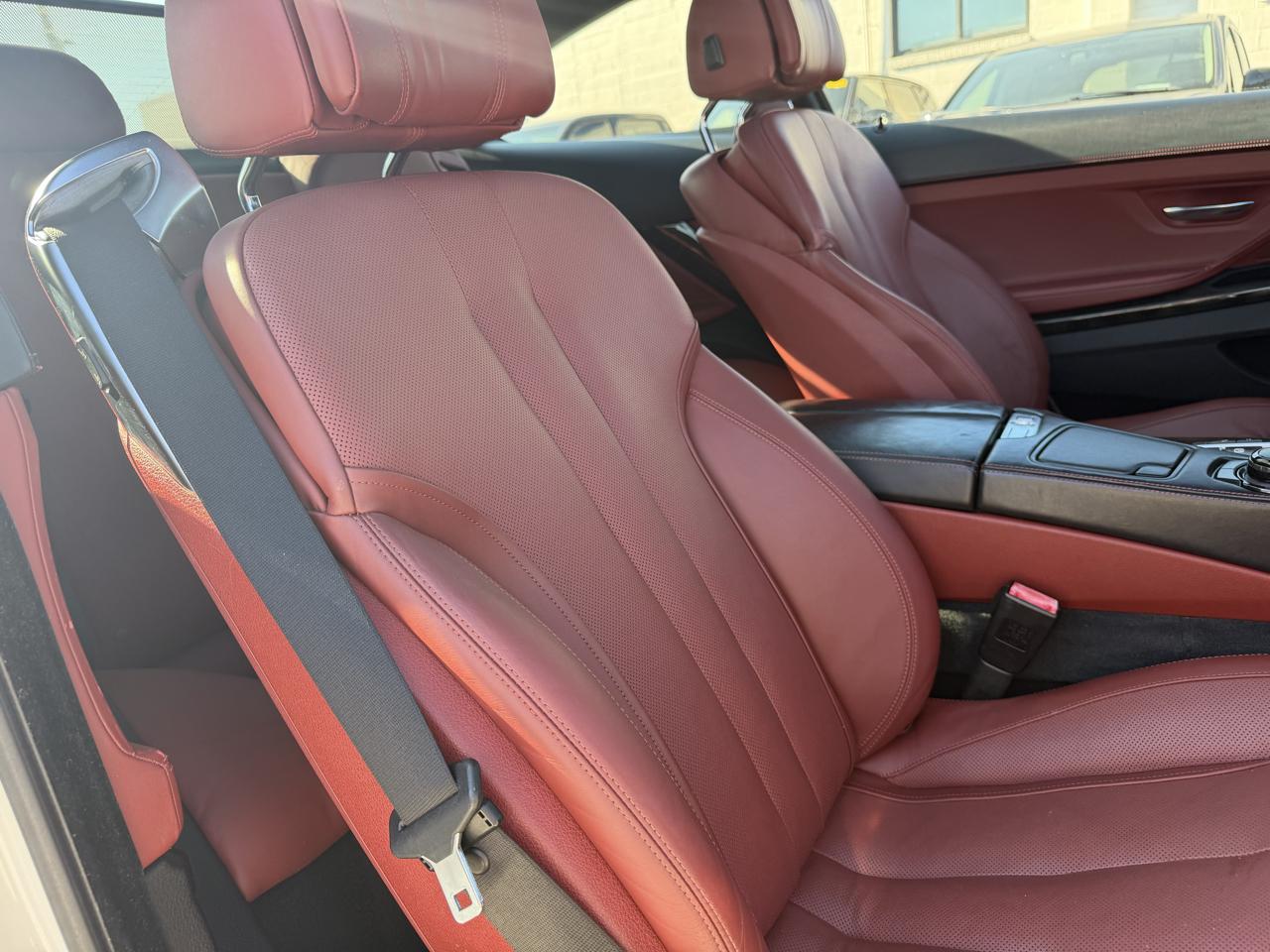 BMW 6 Series 2dr Cpe 650i RWD 2014