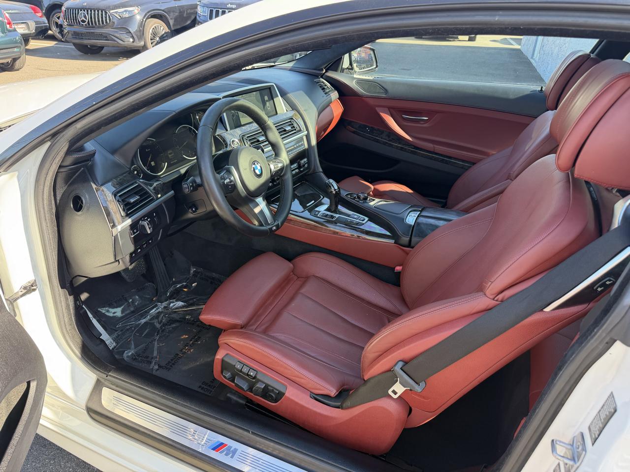 BMW 6 Series 2dr Cpe 650i RWD 2014