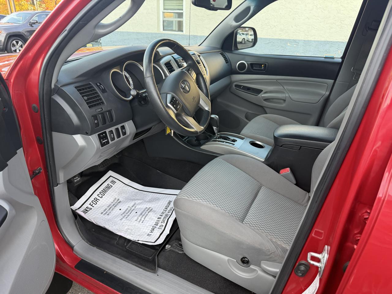 Toyota Tacoma 4WD Double Cab LB V6 AT (Natl) 2013