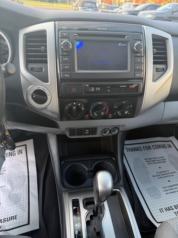 Toyota Tacoma 4WD Double Cab LB V6 AT (Natl) 2013