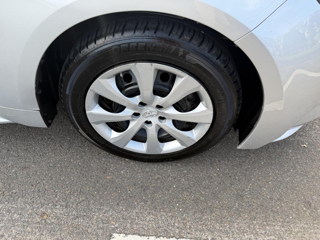 Toyota Corolla LE CVT (Natl) 2022