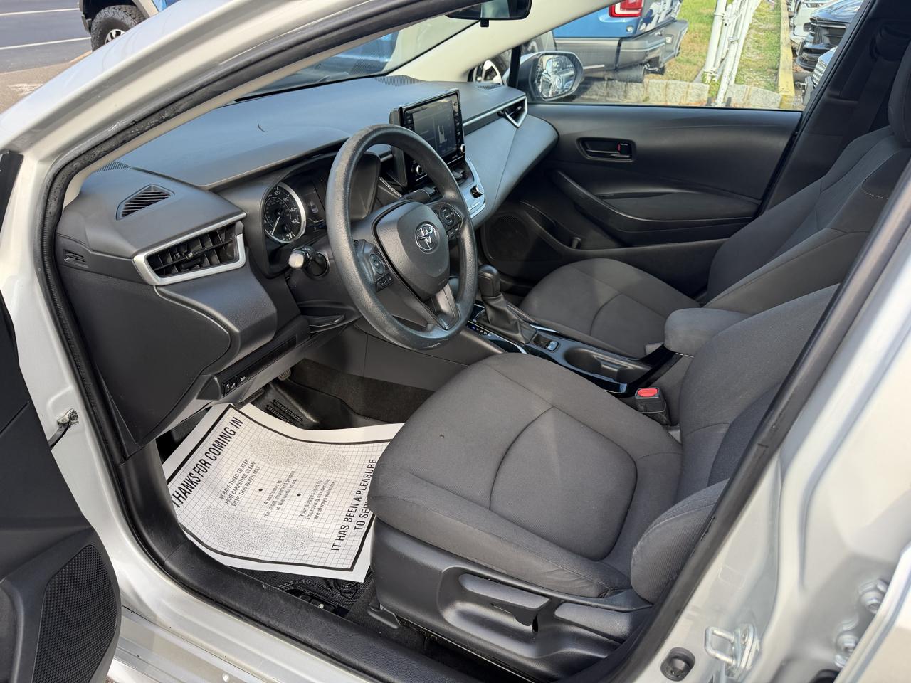 Toyota Corolla LE CVT (Natl) 2022