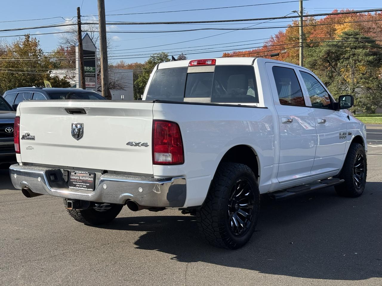 RAM 1500 4WD Crew Cab 140.5" Big Horn 2016