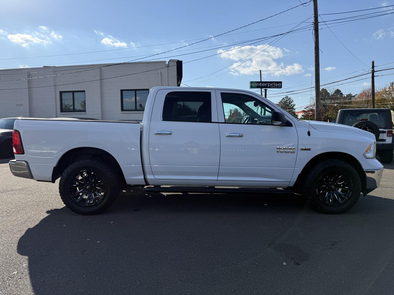 RAM 1500 4WD Crew Cab 140.5" Big Horn 2016