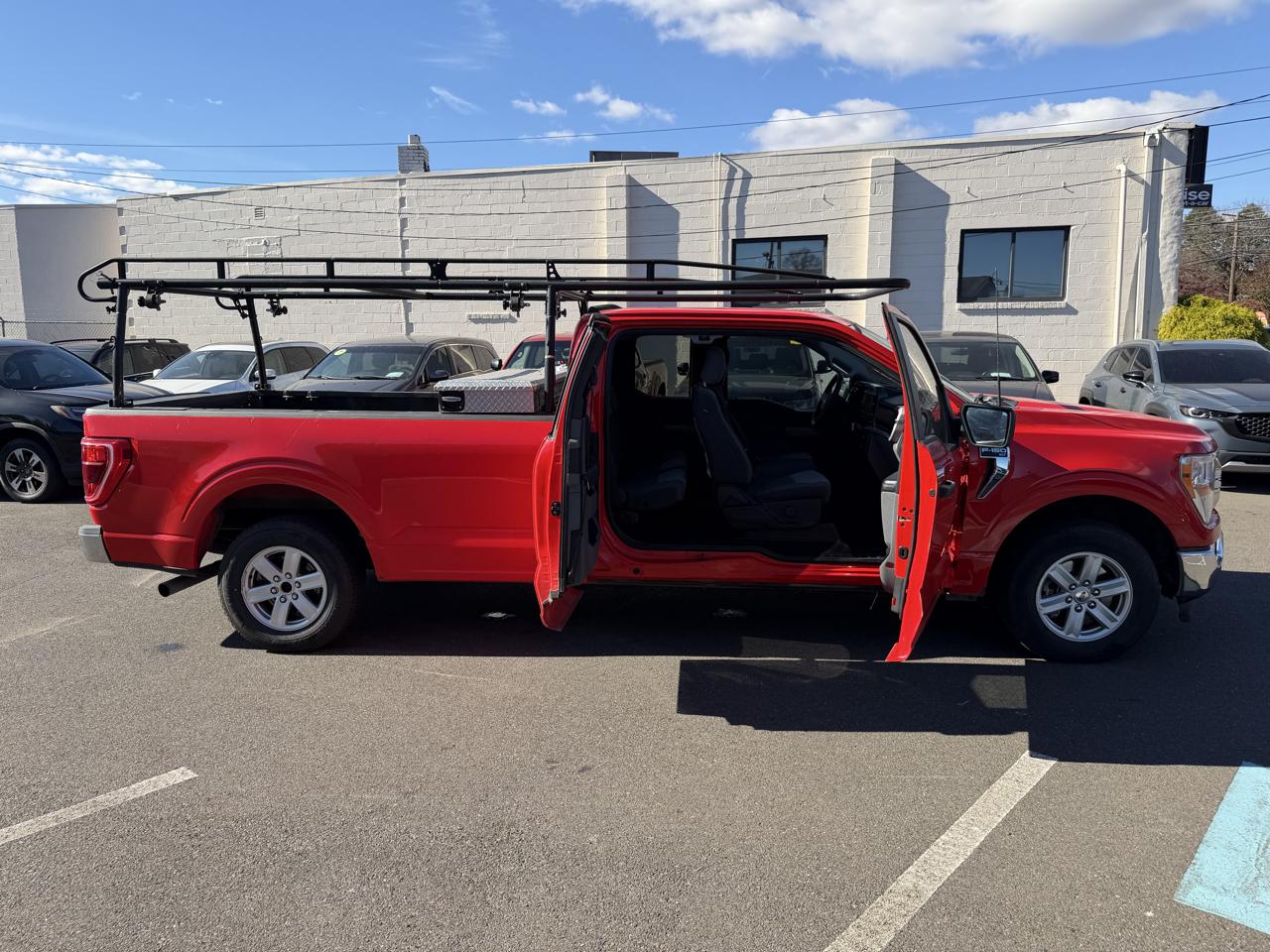 Ford F-150 2WD SuperCrew 157" XLT 2022
