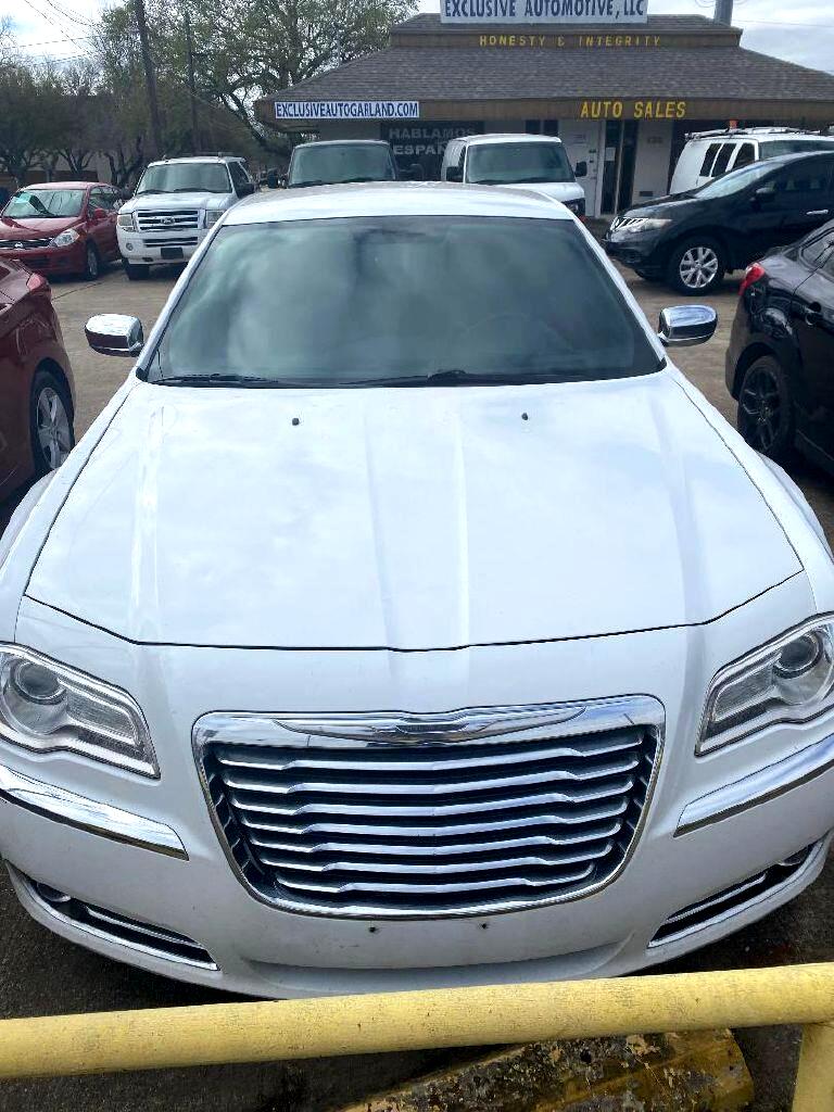 Chrysler 300 Limited RWD 2012