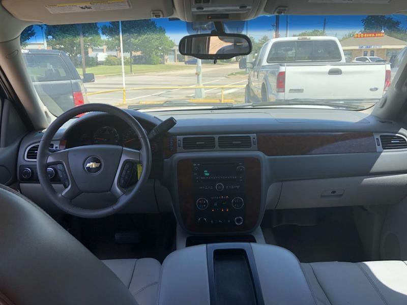 Chevrolet Tahoe LT 4WD 2011