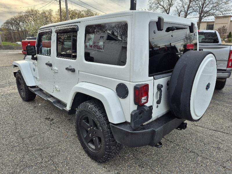 Jeep Wrangler Unlimited  2012