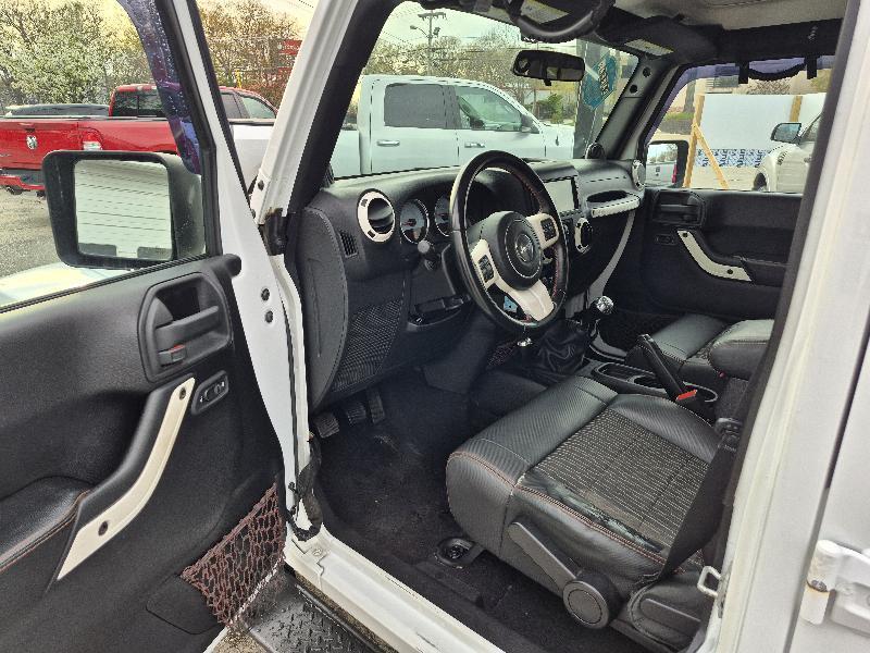 Jeep Wrangler Unlimited  2012