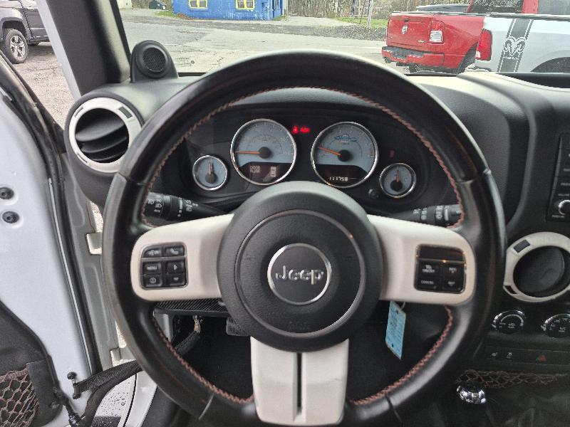 Jeep Wrangler Unlimited  2012
