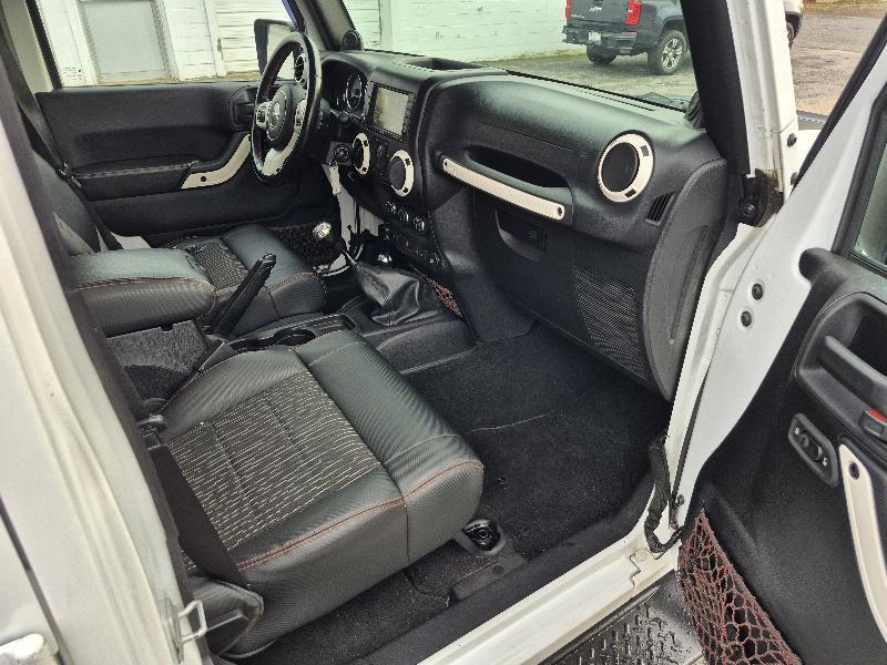 Jeep Wrangler Unlimited  2012