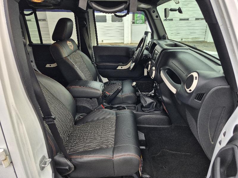 Jeep Wrangler Unlimited  2012
