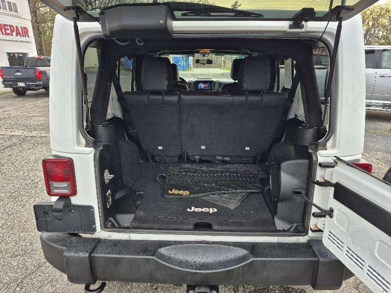 Jeep Wrangler Unlimited  2012