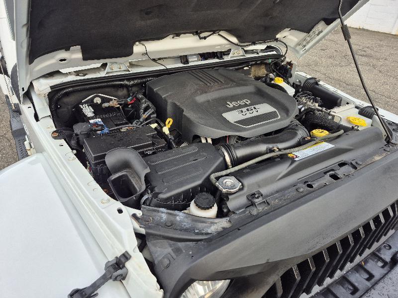 Jeep Wrangler Unlimited  2012