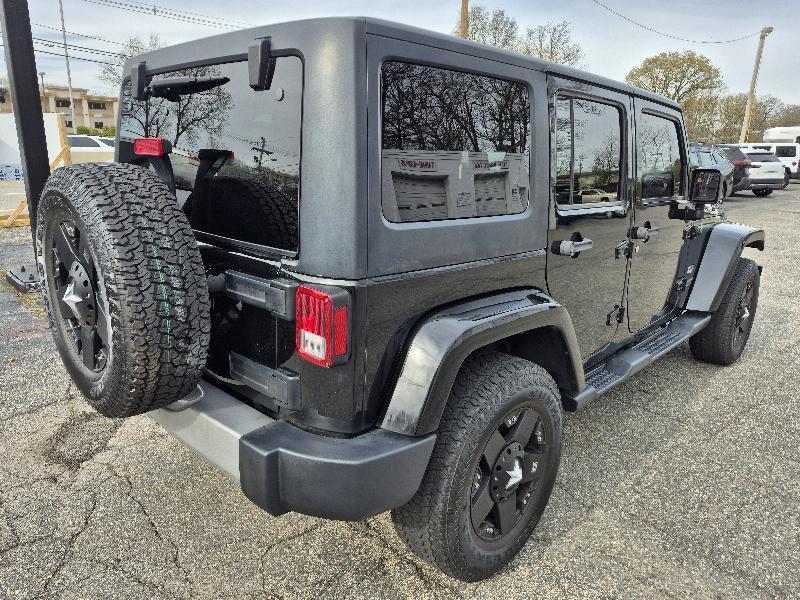 Jeep Wrangler Sahara  2015