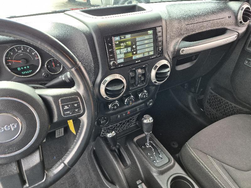 Jeep Wrangler Sahara  2015