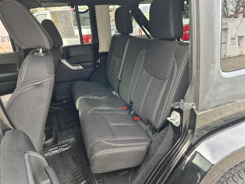 Jeep Wrangler Sahara  2015