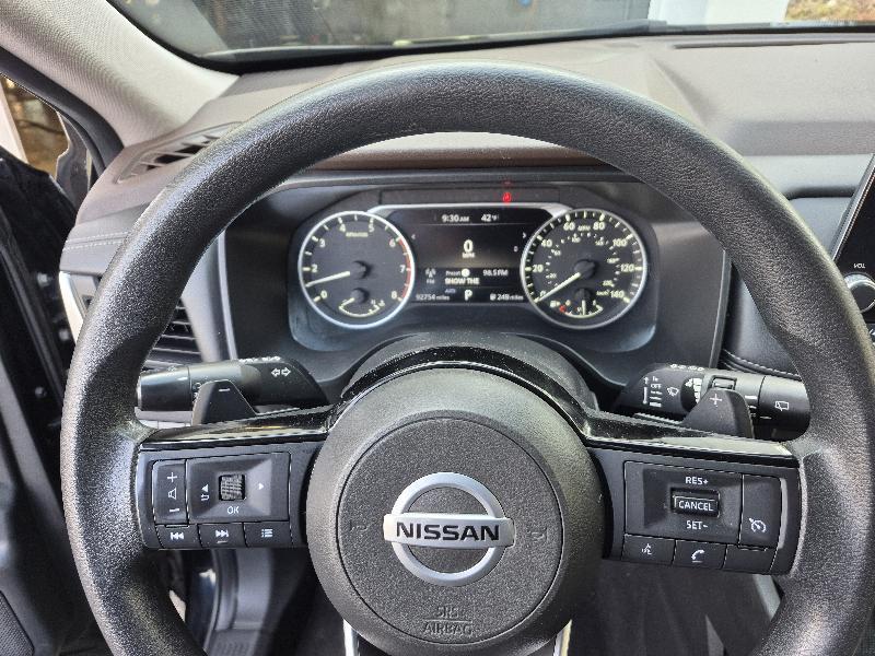 Nissan Rogue Sport  2021