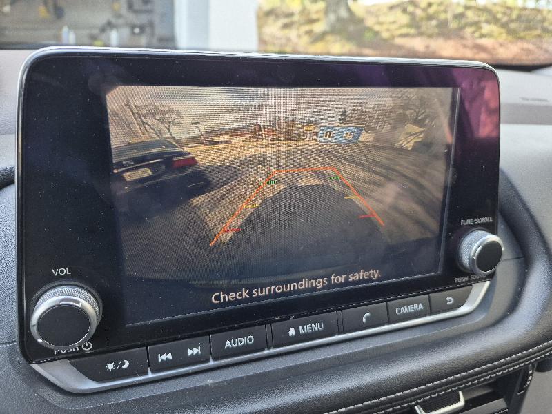 Nissan Rogue Sport  2021