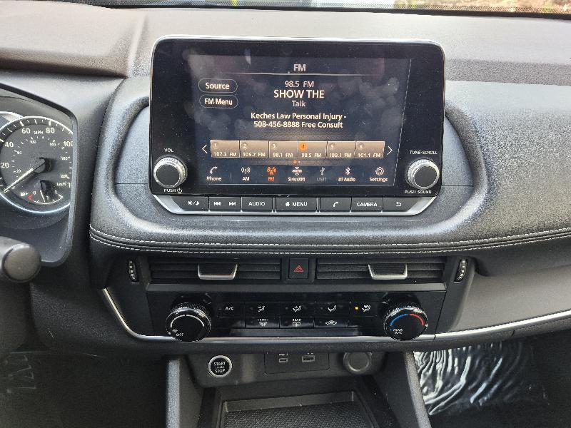 Nissan Rogue Sport  2021