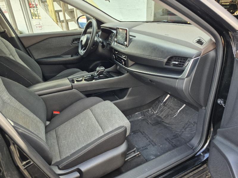 Nissan Rogue Sport  2021