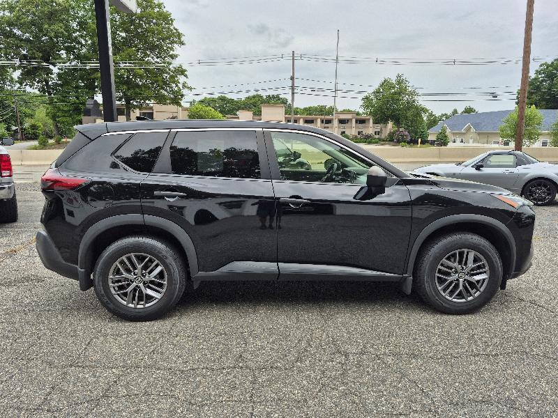 Nissan Rogue Sport  2021