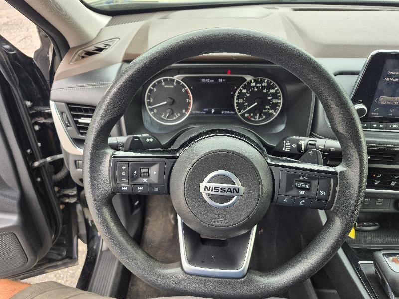 Nissan Rogue Sport  2021