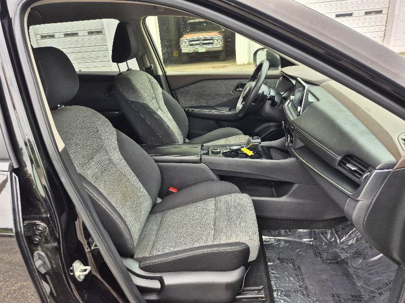 Nissan Rogue Sport  2021