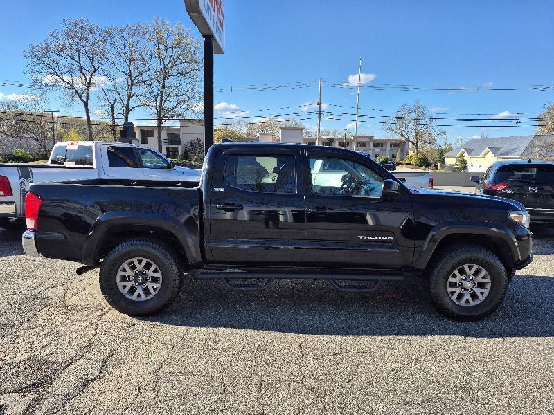 Toyota Tacoma  2016