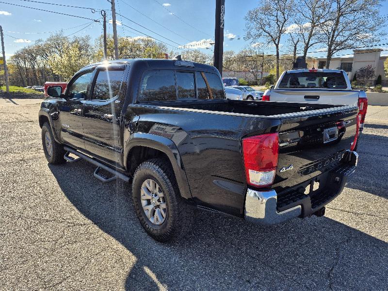Toyota Tacoma  2016