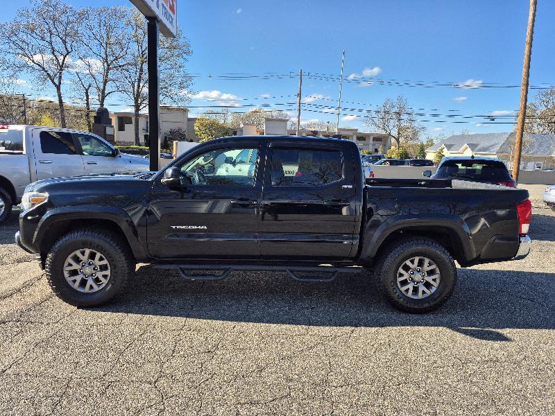 Toyota Tacoma  2016