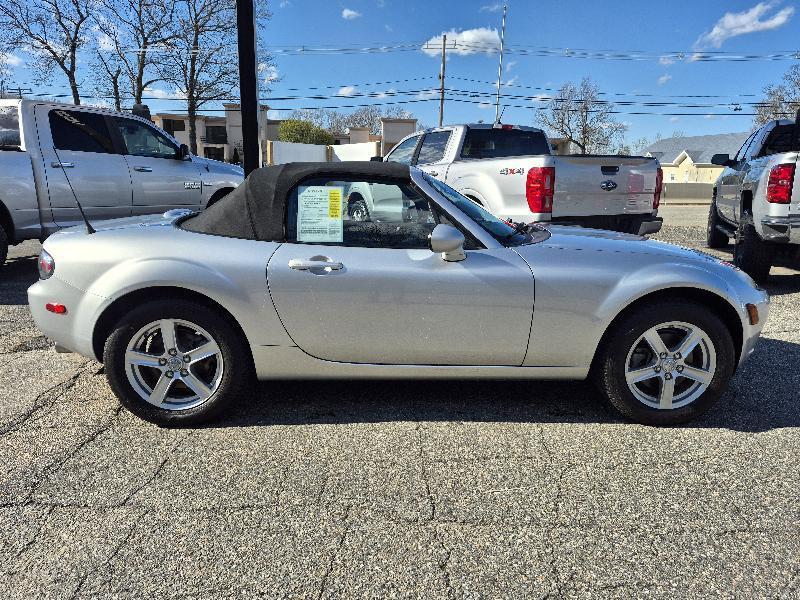 Mazda MX-5 Miata  2008