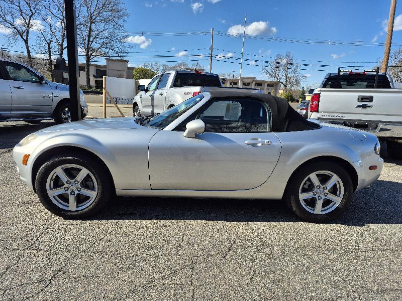Mazda MX-5 Miata  2008