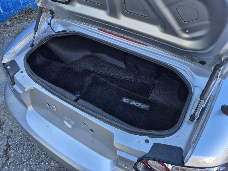 Mazda MX-5 Miata  2008