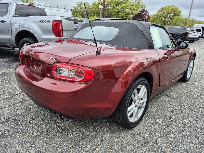 Mazda MX-5 Miata  2011