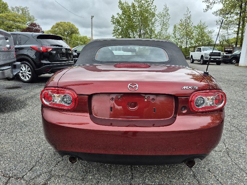 Mazda MX-5 Miata  2011