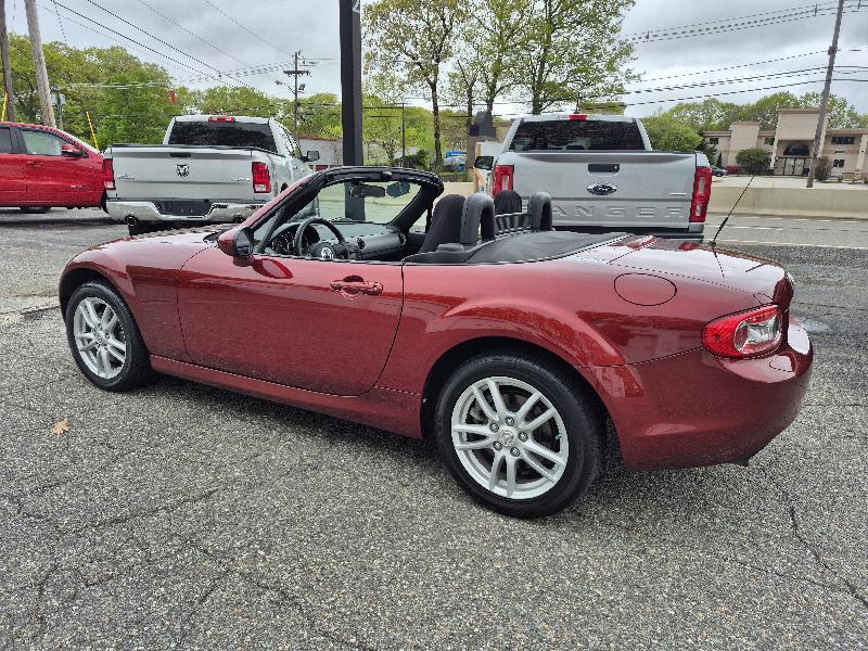 Mazda MX-5 Miata  2011