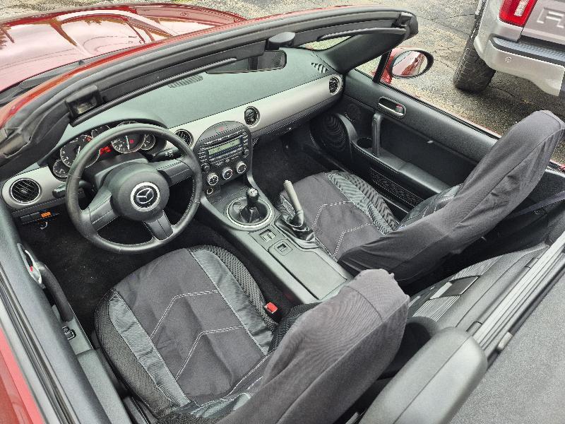Mazda MX-5 Miata  2011