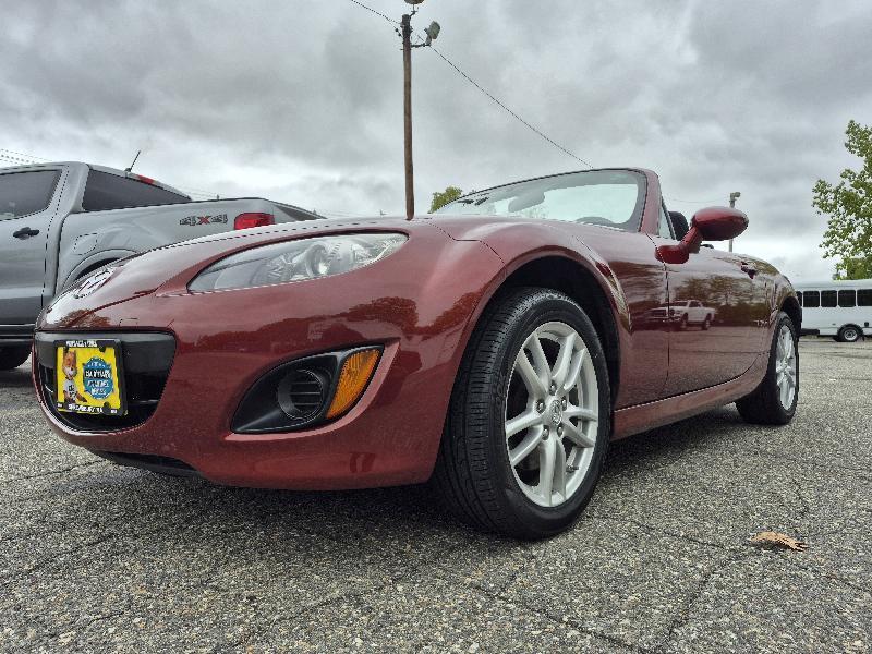 Mazda MX-5 Miata  2011