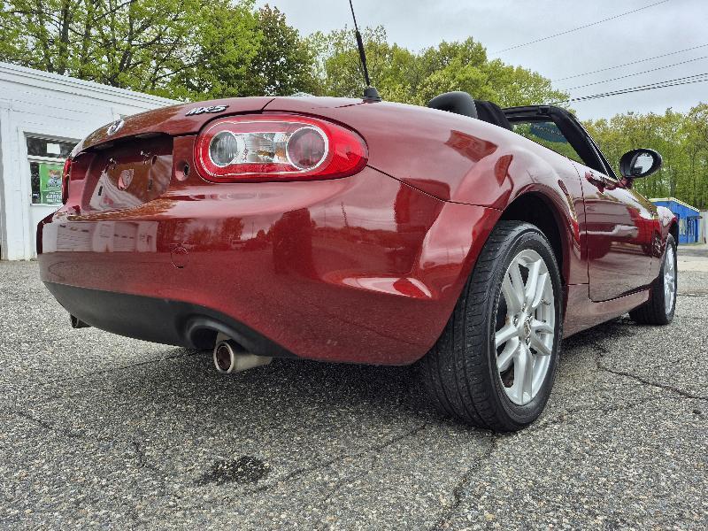 Mazda MX-5 Miata  2011